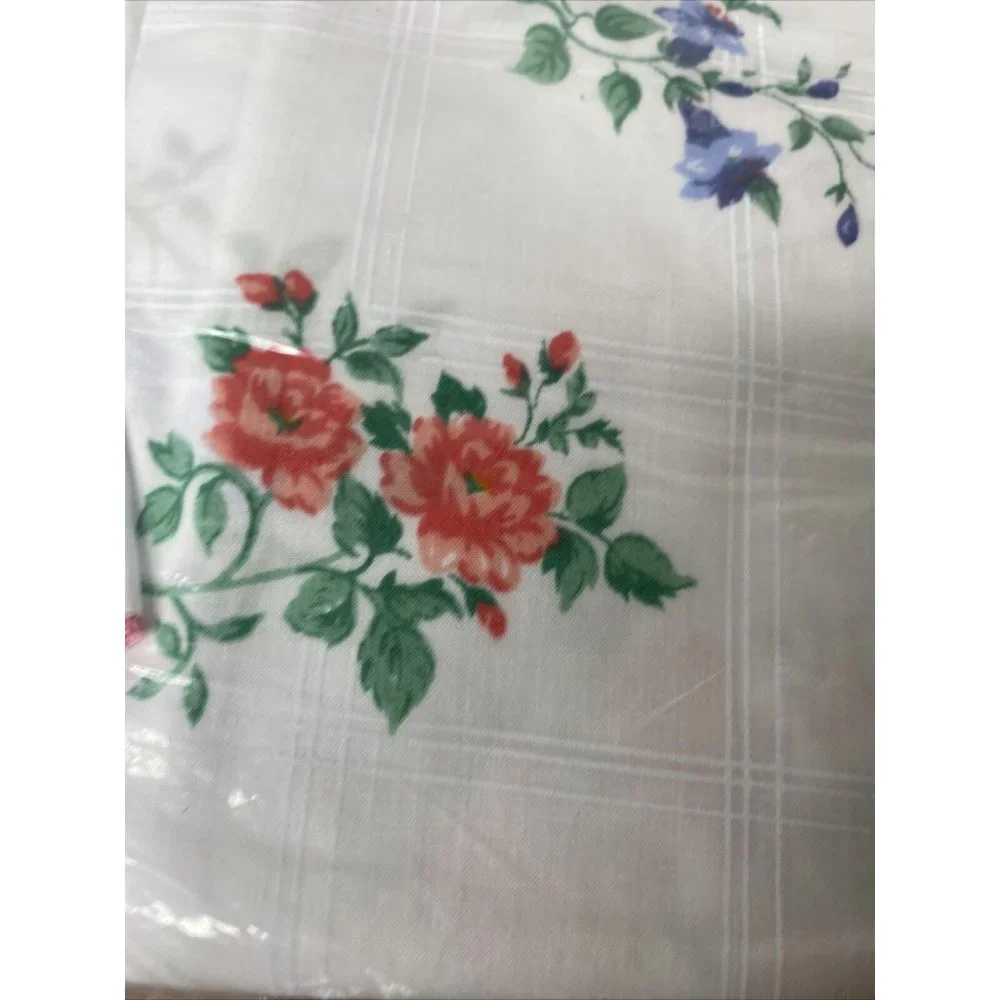 Vintage Cannon Royal Famly Two Standard Pillowcases New USA Pink Floral Ruffle